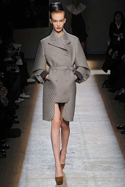 Look 11